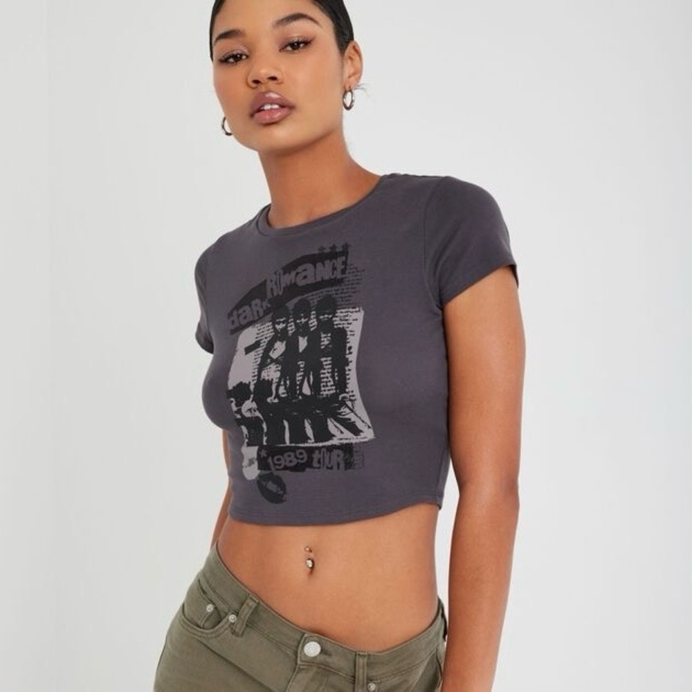 Garage Graphic Stormi Cropped Tee